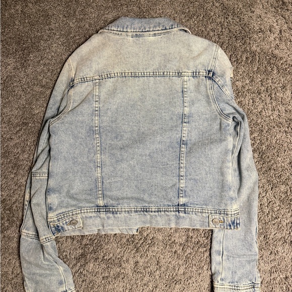 Free People Light Wash Distressed Denim Jacket Size XS - Picture 4 of 6